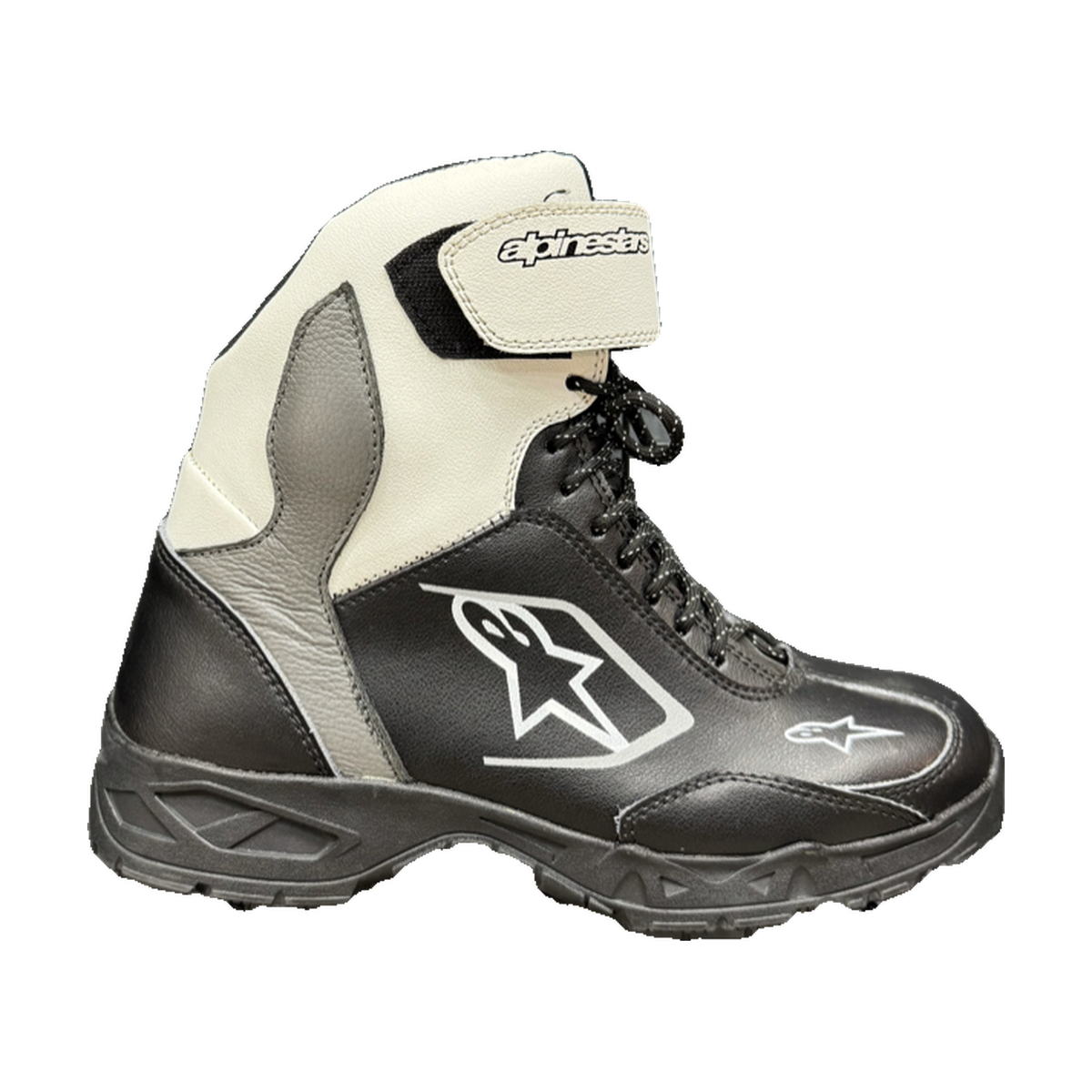 Alpinestars kısa motosiklet botu - önden görünüm
